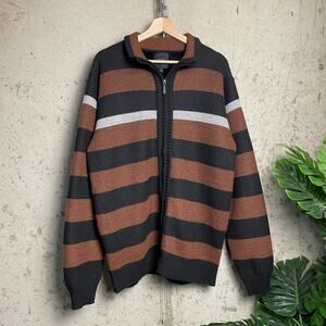 Six Lincoln Fleece Lined Striped Full Zip Knit Large Sweater